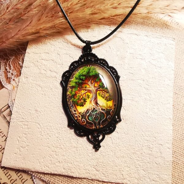 No.P3 - Gothic Green Tree of Life Pendant – Perfect for Street Photography & Everyday Styling