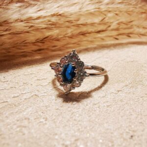 No.R19- S925 Silver-plated Blue Crystal Ring – Perfect for Street Photography & Everyday Styling