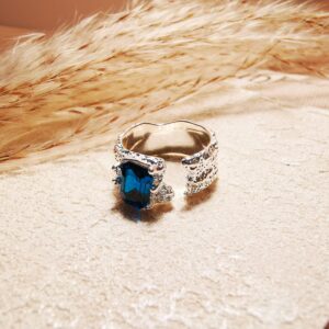 No.R23- Blue Zircon Texture Ring – Perfect for Street Photography & Everyday Styling