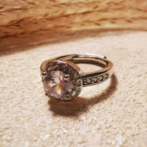 No.R31 - 925 Silver-plated Moissanite Diamond Ring – Perfect for Street Photography & Everyday Styling