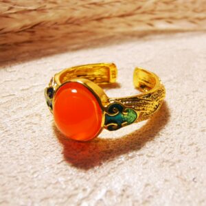 No.R33 - Palace-style Vintage Enamel Gold Ruyi Cloud Amber-colored Ring – Perfect for Street Photography & Everyday Styling