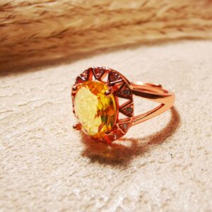 No.R40 - Exquisite Craftsmanship Inlaid Brazilian Yellow Crystal Ring – Perfect for Street Photography & Everyday Styling