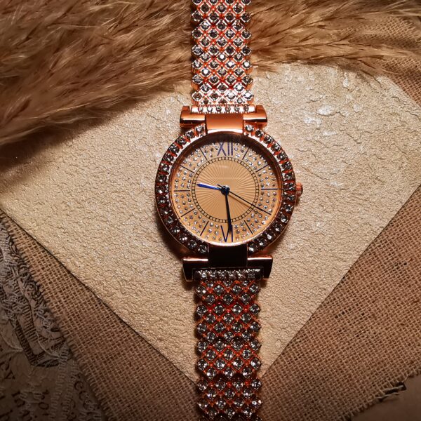 No.W5 - Starry Sky Rose Gold Watch – Perfect for Street Photoaphy & Everyday Styling