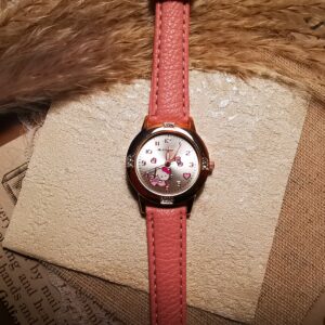 No.W6 - Pink KT Cat Watch – Perfect for Street Photoaphy & Everyday Styling